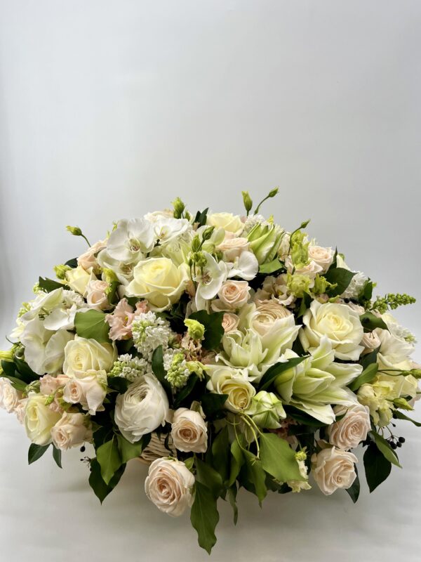 coussin rond fleurs blanches deuil hommage