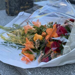 GERBE DE FLEURS COLORÉE – Image 2