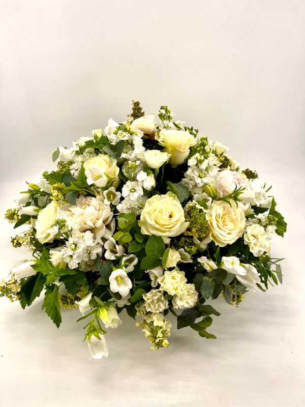 COUSSIN ROND DE FLEURS BLANCHES